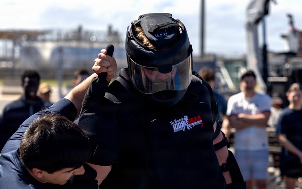 USS Arleigh Burke (DDG 51) Sailors Complete SRF-B