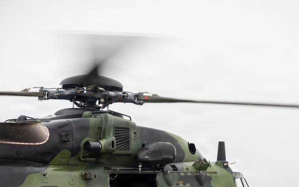 CORE26 |Finnish Air Force, U.S. Marines Join Together to Fuel Aircraft in the Arctic