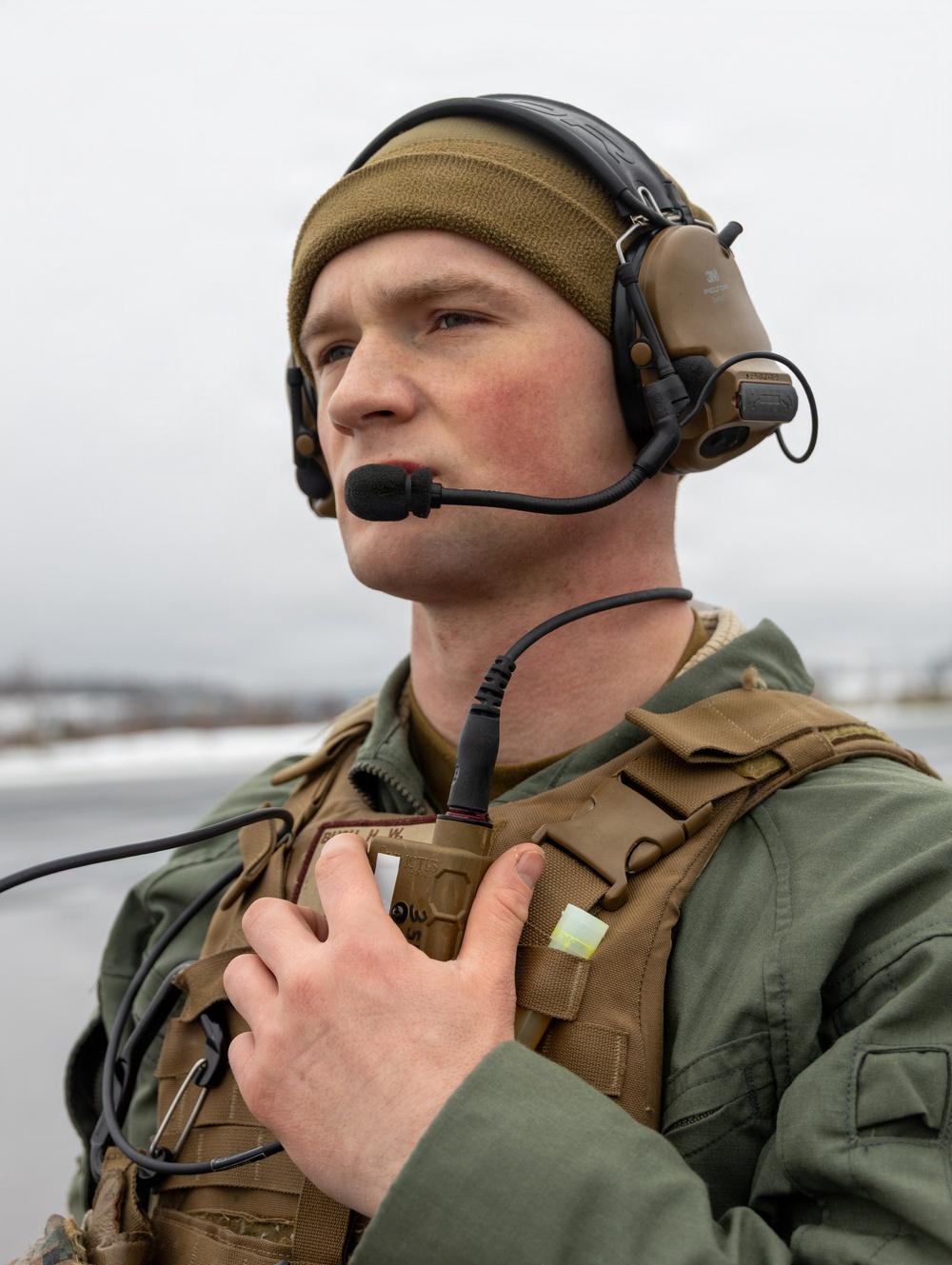 CORE26 |Finnish Air Force, U.S. Marines Join Together to Fuel Aircraft in the Arctic