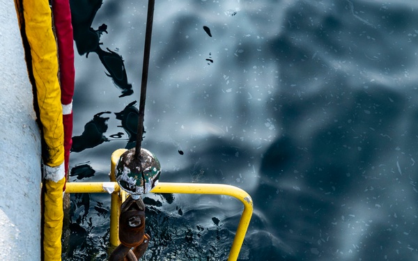 26-1PH Conducts Diving Operations