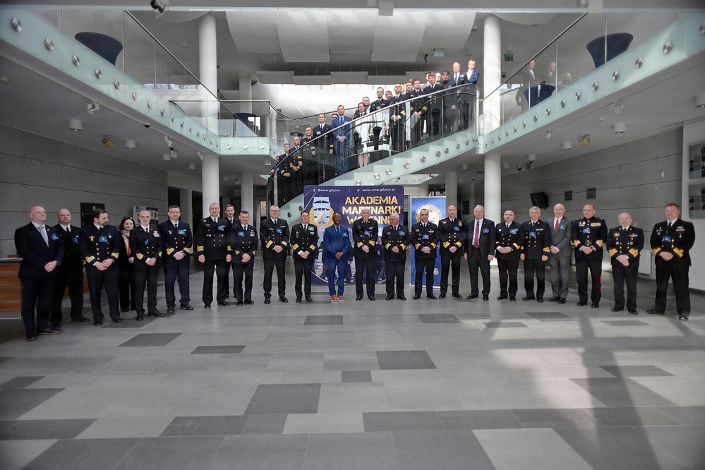 U.S. Naval War College joins Polish Navy to hold Regional Alumni Symposium in Gdynia