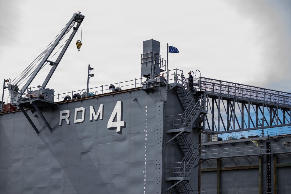 PNSY Undocks USS Albany (SSN 753)