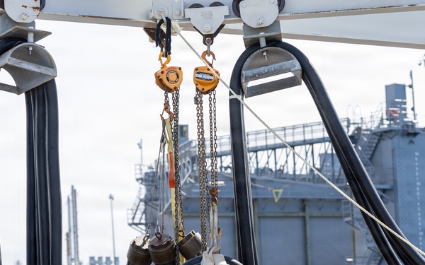 PNSY Undocks USS Albany (SSN 753)