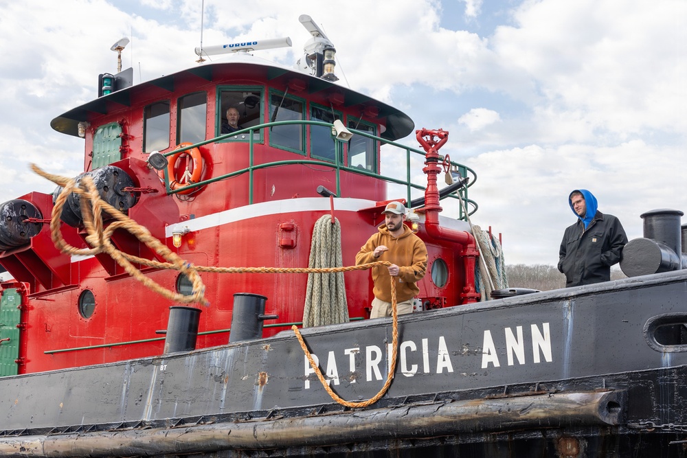 PNSY Undocks USS Albany (SSN 753)