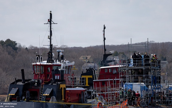 PNSY Undocks USS Albany (SSN 753)