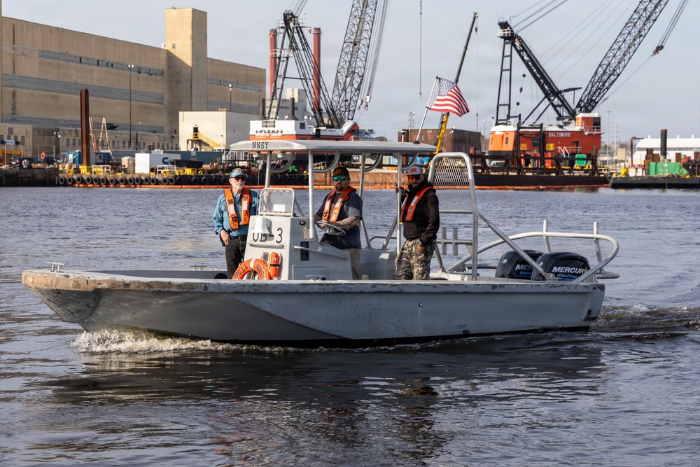 Barge Maintenance and Environmental Workboat Crew (Code 900F.44) Keeps Norfolk Naval Shipyard’s Mission Afloat