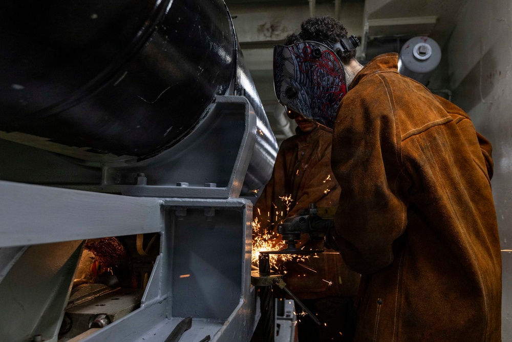 USS Abraham Lincoln (CVN 72) supports Operation Epic Fury