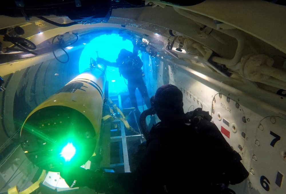 French and US Navies Demonstrate Advanced Undersea Capabilities with Joint UUV Launch