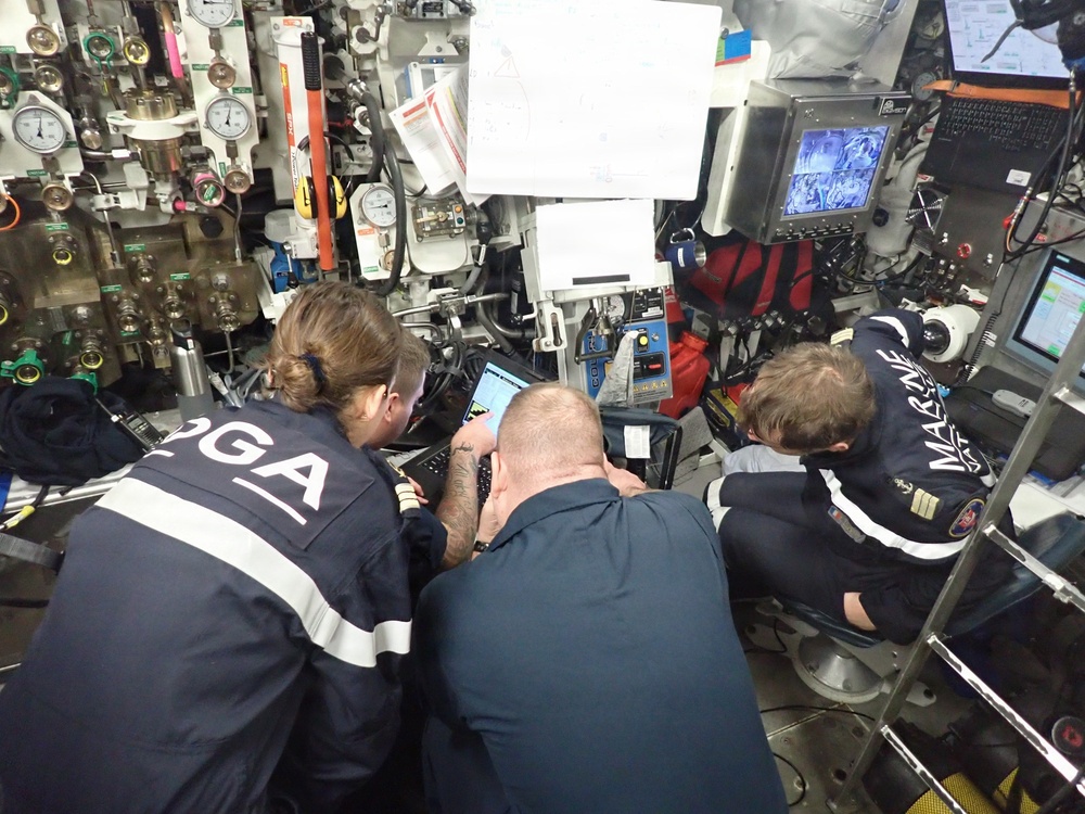 French and US Navies Demonstrate Advanced Undersea Capabilities with Joint UUV Launch