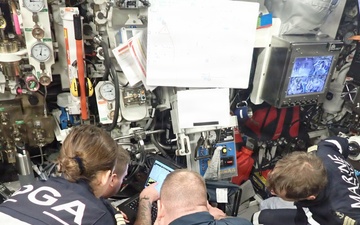 French and US Navies Demonstrate Advanced Undersea Capabilities with Joint UUV Launch