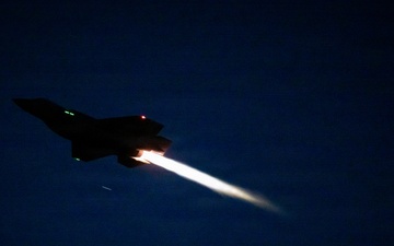 125th FW conducts F-35A operational training in the dark
