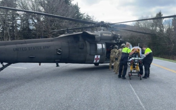 Tennessee Guardsmen rescue visitor in National Park