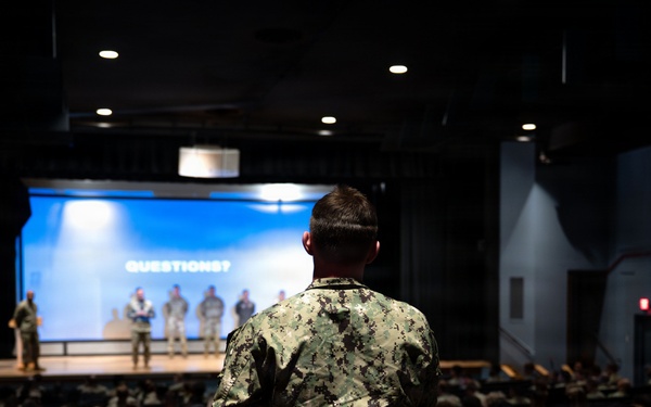 Air Force and Navy Reserve Officer Training Corps cadets gain familiarization of DMs “Rescue &amp;amp; Attack” mission