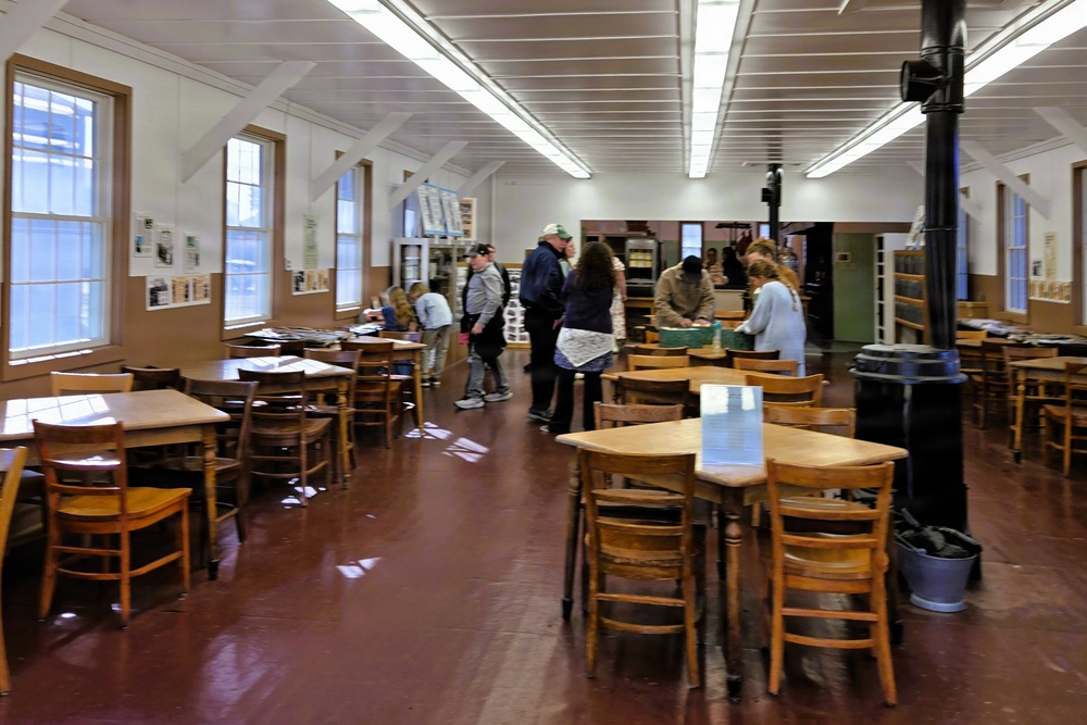 Rosholt school group visits Fort McCoy for March 2026 tour at historic Commemorative Area