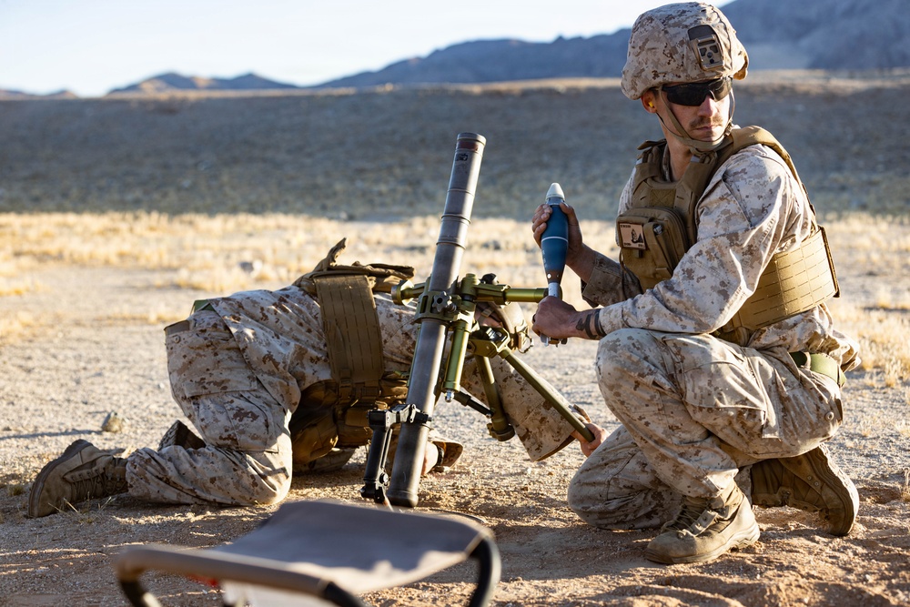1/2 participates in live fire mortar training