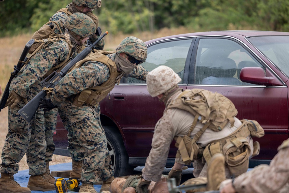 13th MEU Marines participate in TRAP Course 26-2