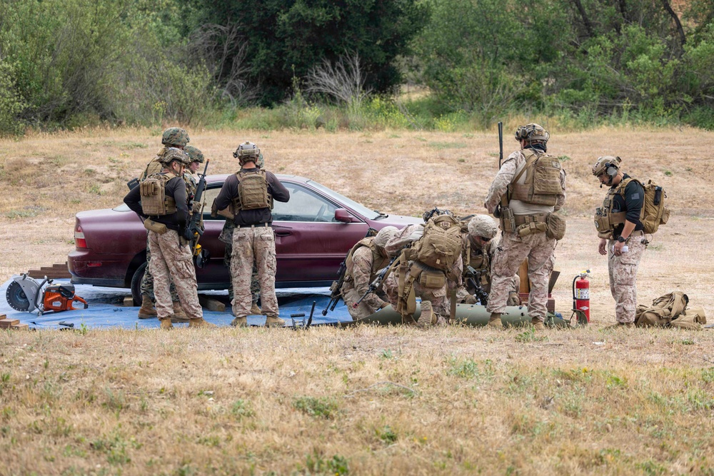 13th MEU Marines participate in TRAP Course 26-2