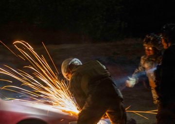 13th MEU Marines participate in TRAP course