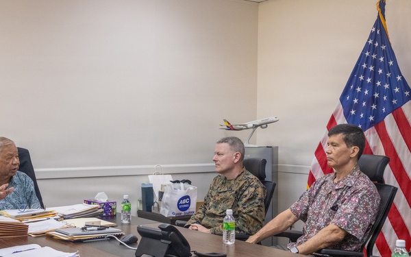 MARFORPAC deputy commander meets with governor of Northern Mariana Islands