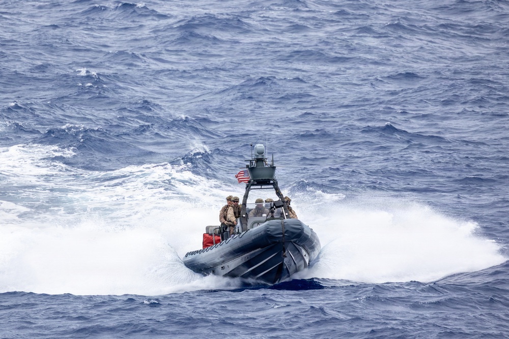 DVIDS - Images - 11th MEU Marines & Sailors Conduct RHIB Operations ...