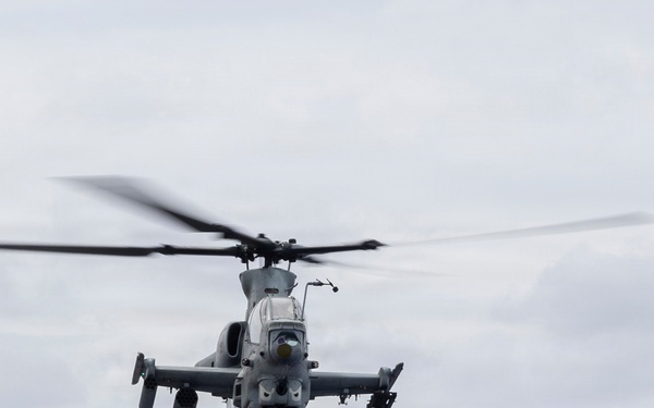 11th MEU Marines, Sailors Conduct Flight Operations Aboard USS Boxer