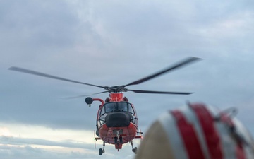 USCGC Midgett (WMSL 757) conducts night flight operations