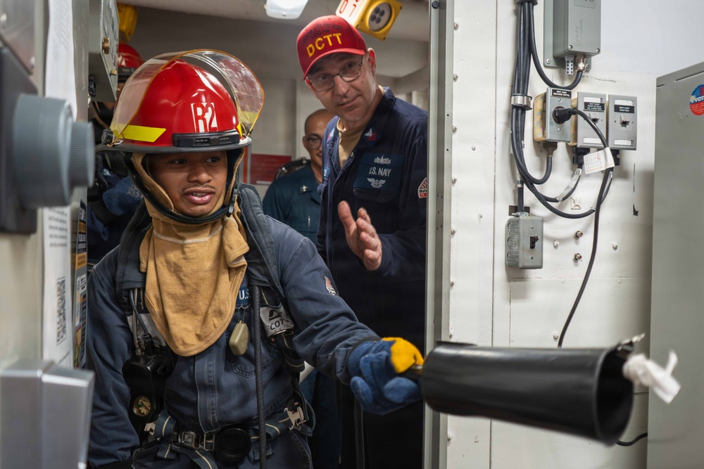 Blue Ridge Conducts General Quarters Drill