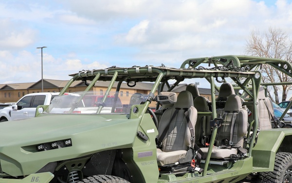 Tennessee Guardsmen Begin Drivers Training on New ISVs