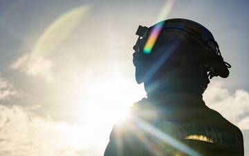 22nd MEU (SOC) | VMM-263 (REIN) CH-53E Flight Operations Aboard USS San Antonio