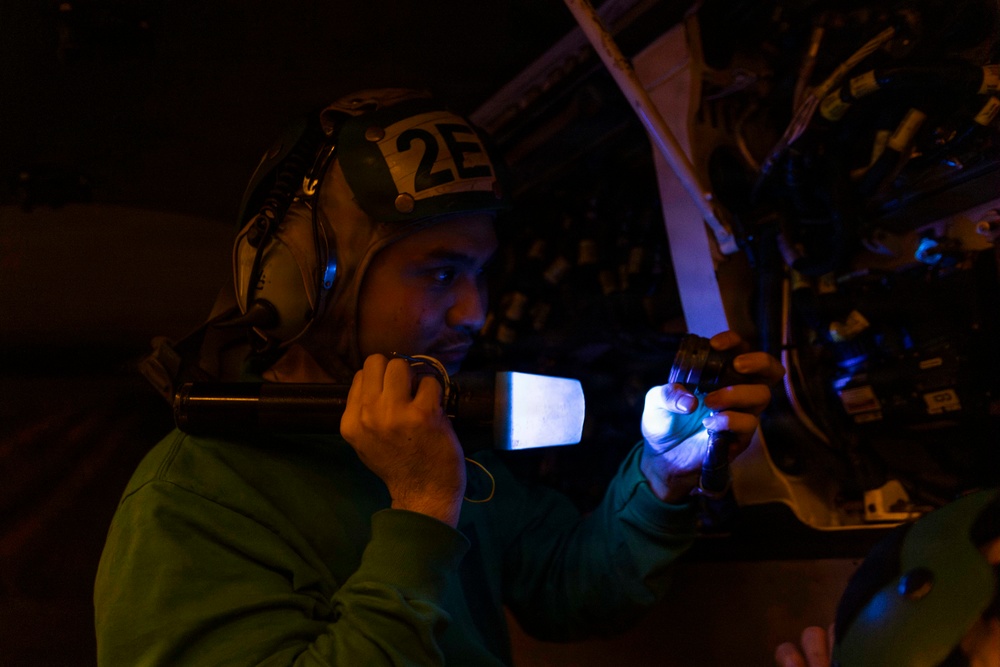 Abraham Lincoln Conducts Aircraft Maintenance