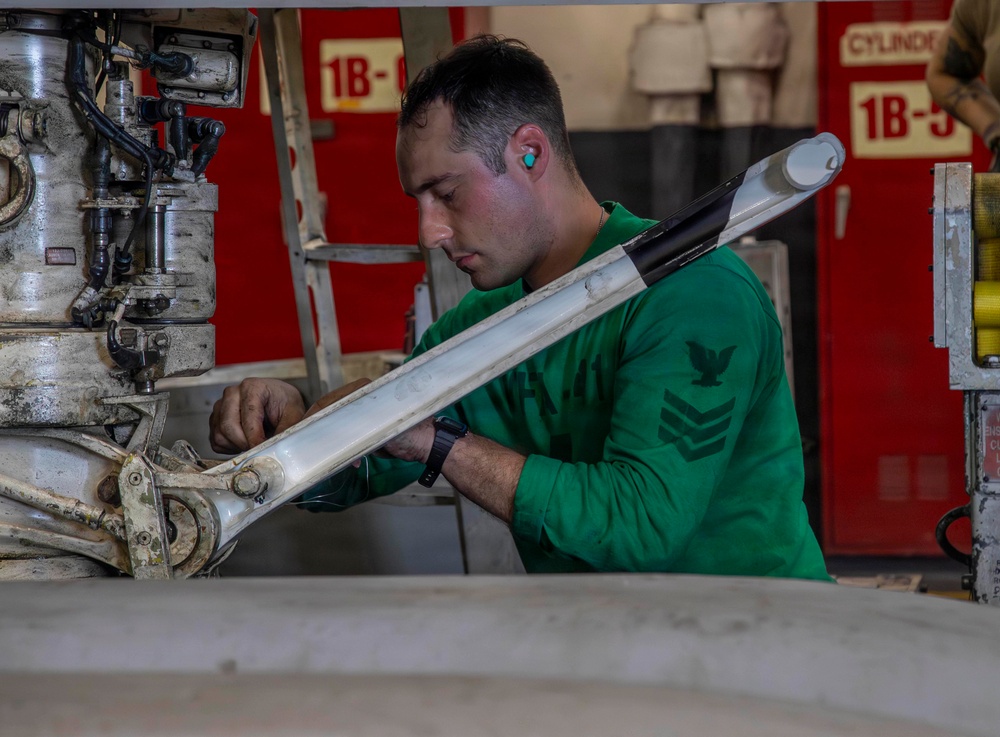 Abraham Lincoln Conducts Maintenance