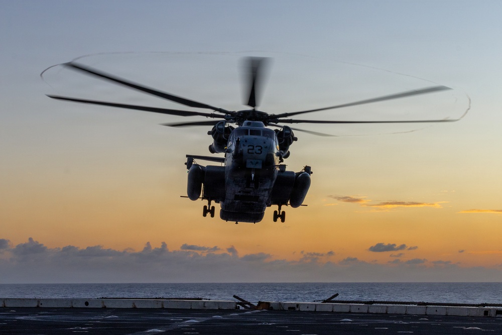22nd MEU (SOC) | VMM-263 (REIN) CH-53E Flight Operations Aboard USS San Antonio