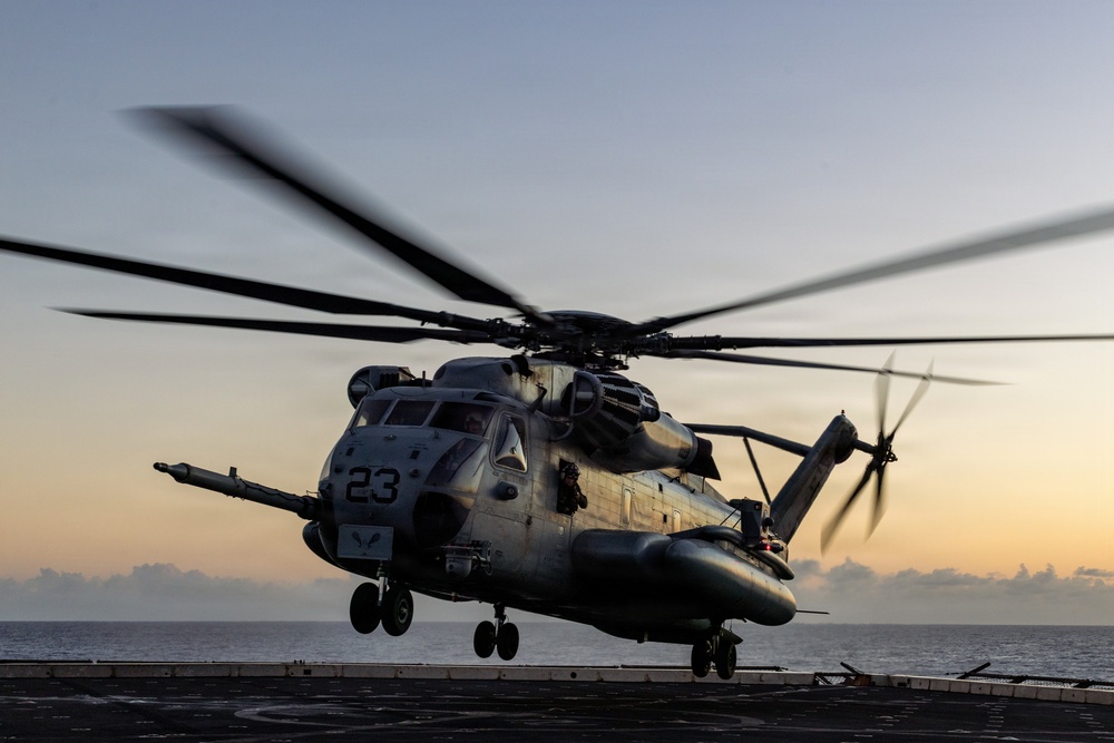22nd MEU (SOC) | VMM-263 (REIN) CH-53E Flight Operations Aboard USS San Antonio