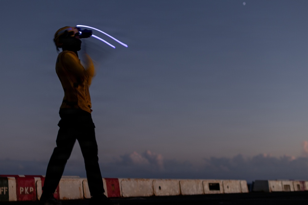 22nd MEU (SOC) | VMM-263 (REIN) CH-53E Flight Operations Aboard USS San Antonio
