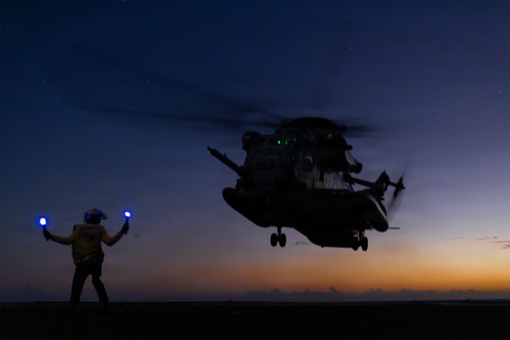 22nd MEU (SOC) | VMM-263 (REIN) CH-53E Flight Operations Aboard USS San Antonio