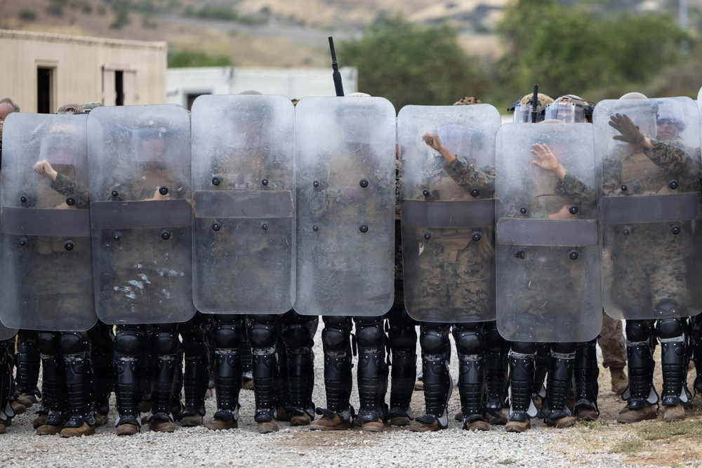 13th MEU conducts Non-Lethal Weapons Course 26-1