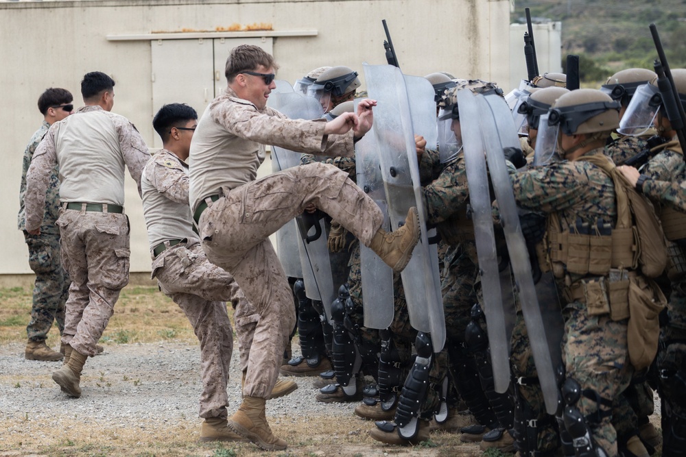 13th MEU conducts Non-Lethal Weapons Course 26-1
