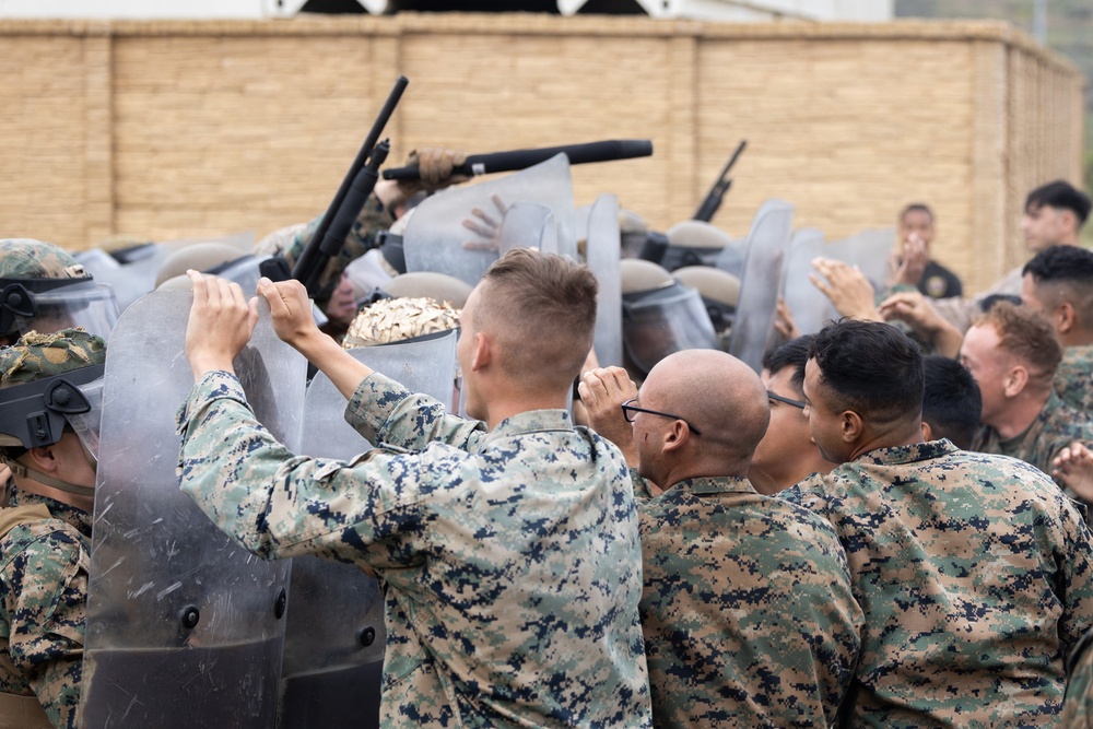 13th MEU conducts Non-Lethal Weapons Course 26-1