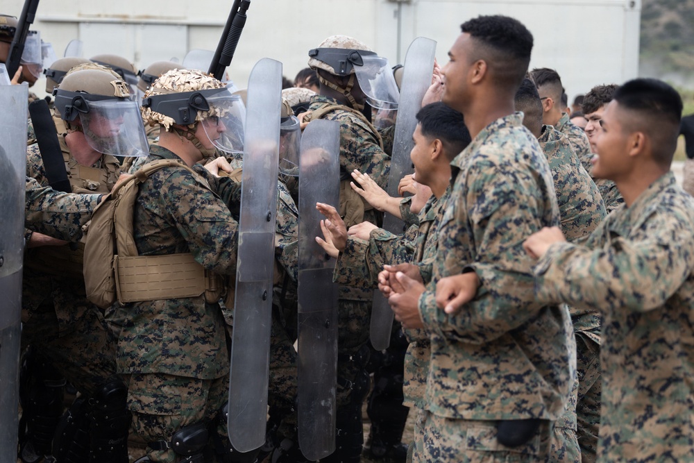13th MEU conducts Non-Lethal Weapons Course 26-1