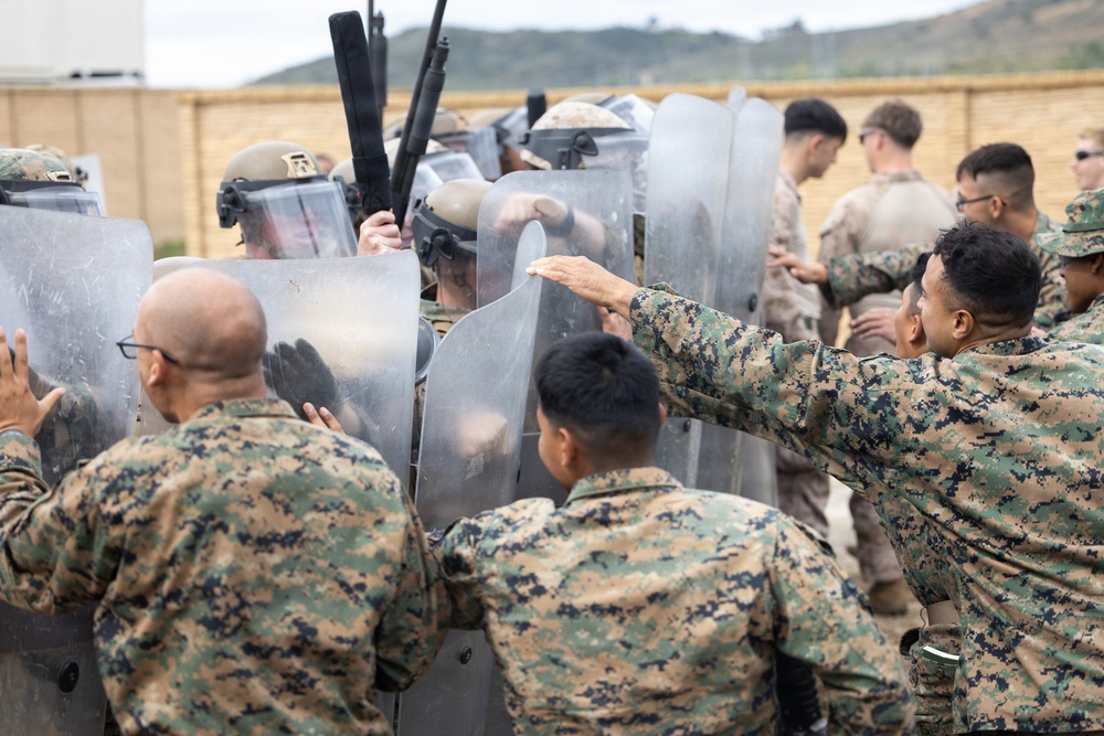 13th MEU conducts Non-Lethal Weapons Course 26-1