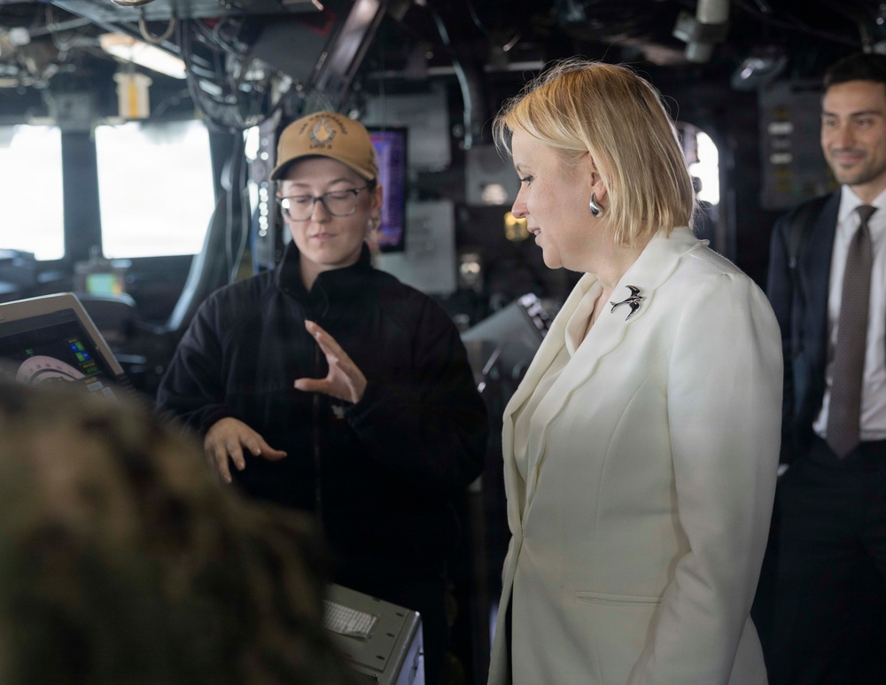 USS KEARSARGE HOSTS EUROPEAN UNION AMBASSADOR