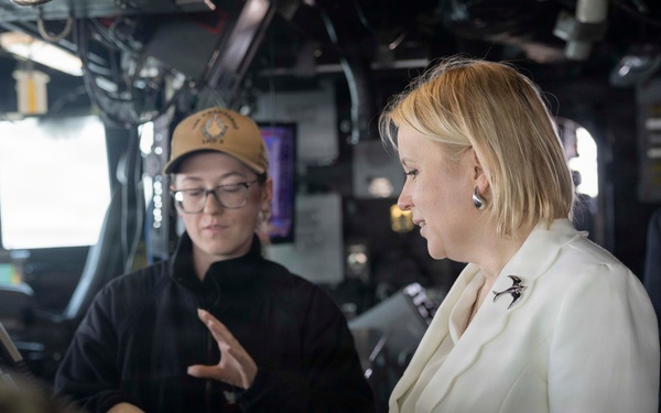 USS KEARSARGE HOSTS EUROPEAN UNION AMBASSADOR