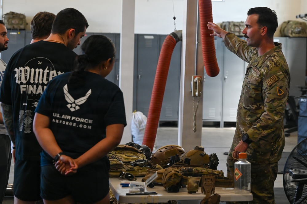 Vandenberg Explosive Ordnance Disposal Team Hosts Recruitment Event