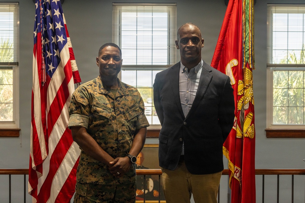 Timmy Davis visits Parris Island