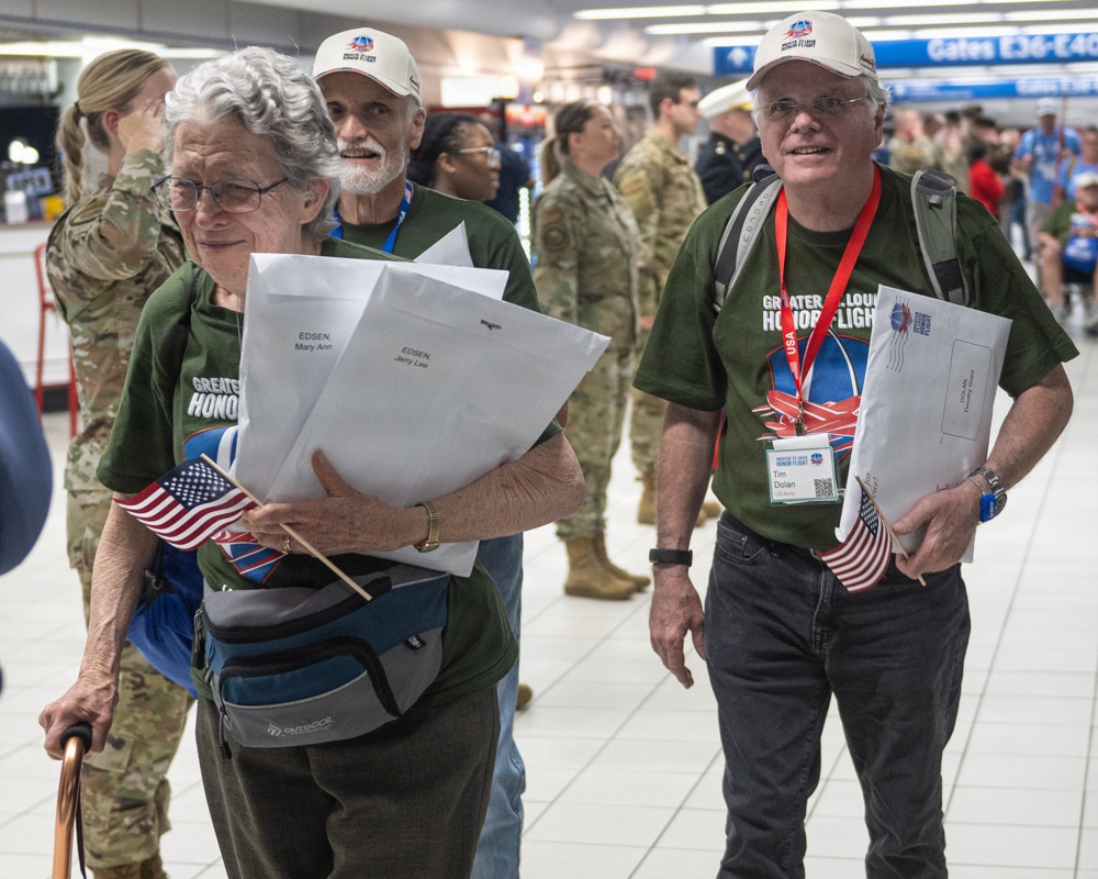 126th ARW Airmen Help Give Many Veterans a Long-Awaited Welcome Home