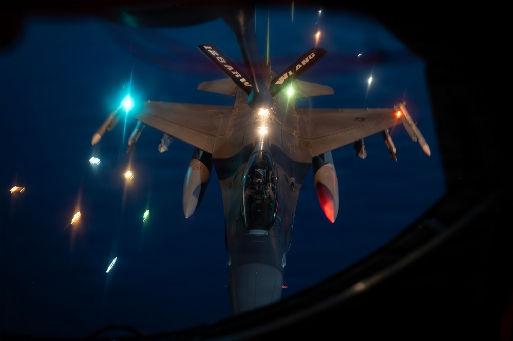 F-16 Fighting Falcons refuel during Operation Epic Fury