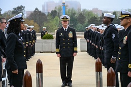 NMRTC Bethesda Holds Combined Change of Command, Retirement Ceremony