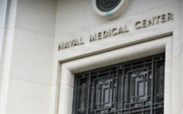 NMRTC Bethesda Holds Combined Change of Command, Retirement Ceremony