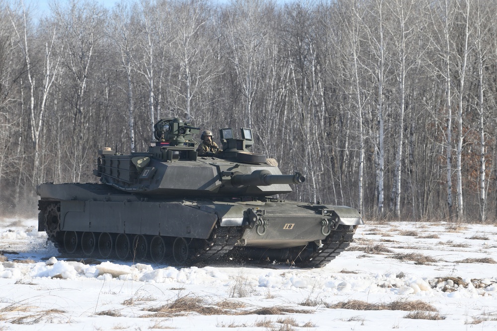MNNG Conducts Winter Tank Gunnery