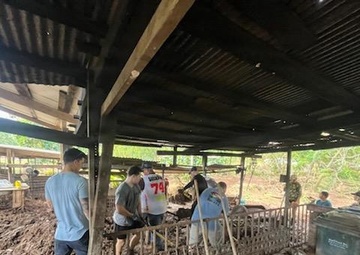 NAVFAC Hawaii military personnel support North Shore flood recovery efforts